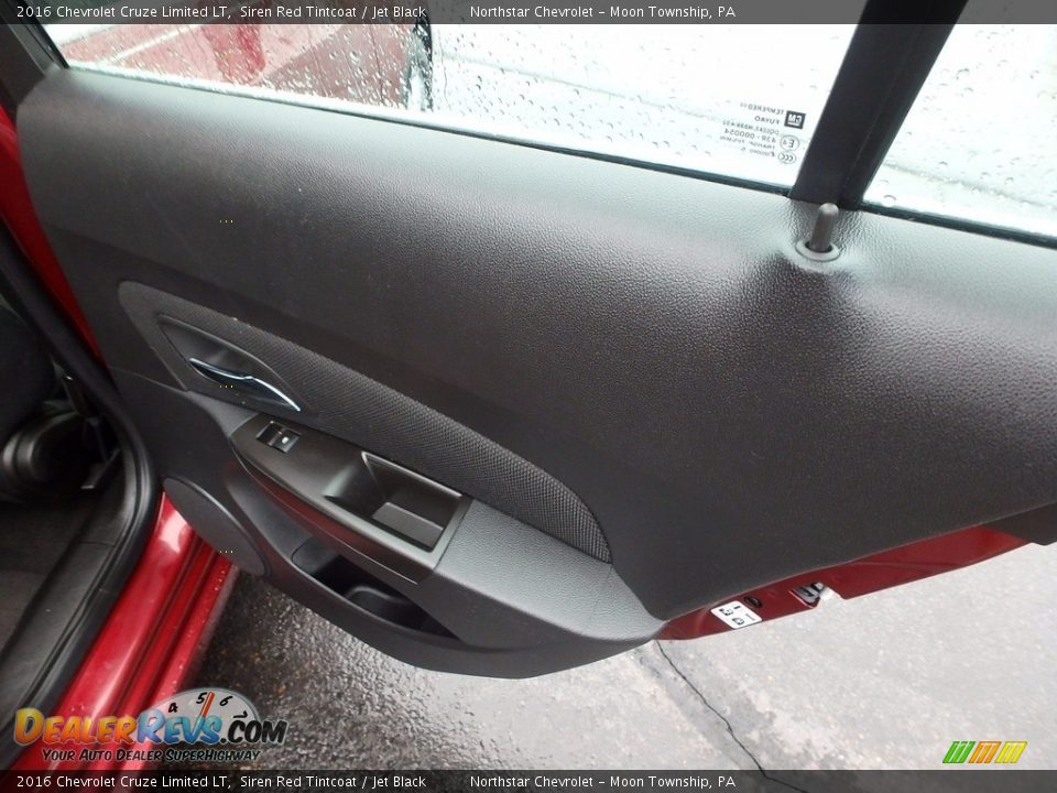 2016 Chevrolet Cruze Limited LT Siren Red Tintcoat / Jet Black Photo #19