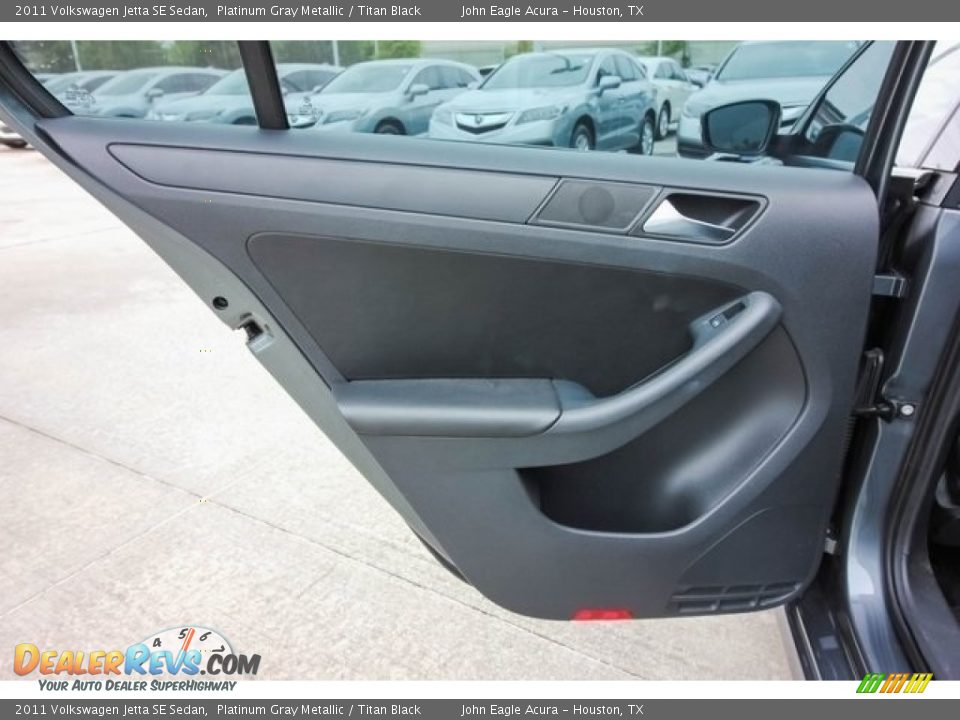 2011 Volkswagen Jetta SE Sedan Platinum Gray Metallic / Titan Black Photo #18