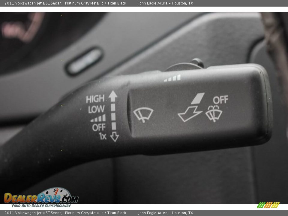 2011 Volkswagen Jetta SE Sedan Platinum Gray Metallic / Titan Black Photo #36