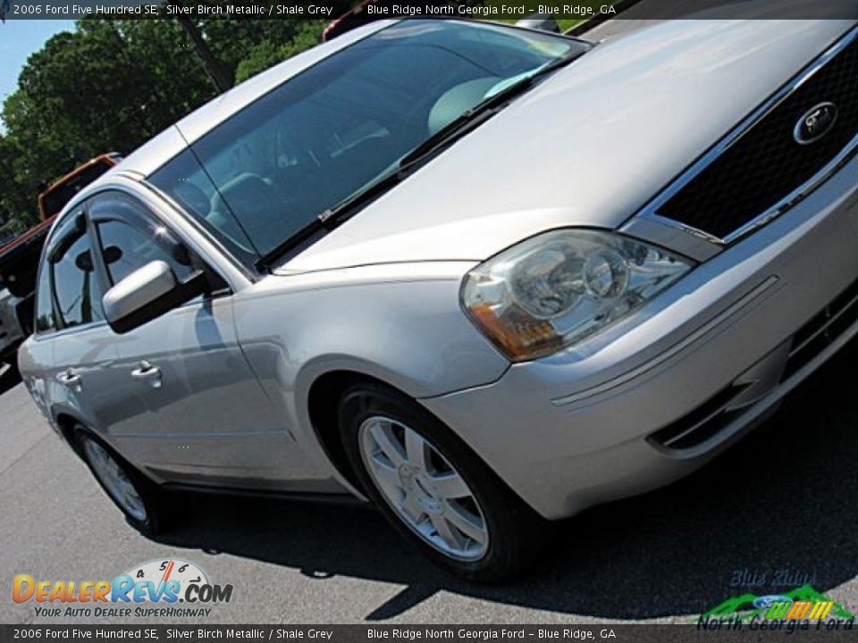 2006 Ford Five Hundred SE Silver Birch Metallic / Shale Grey Photo #29