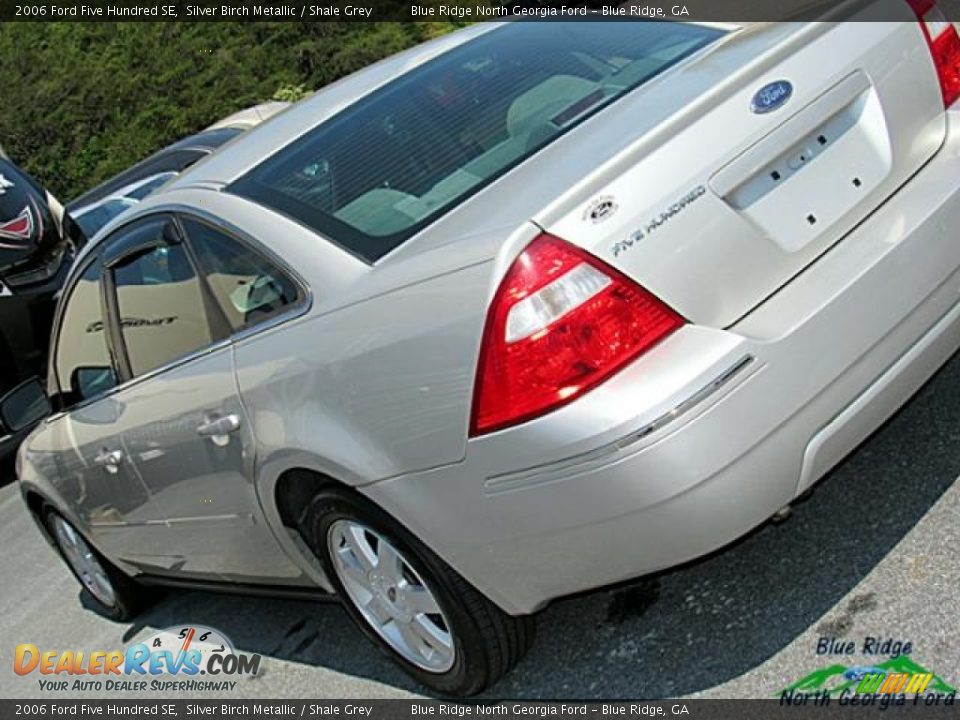 2006 Ford Five Hundred SE Silver Birch Metallic / Shale Grey Photo #31