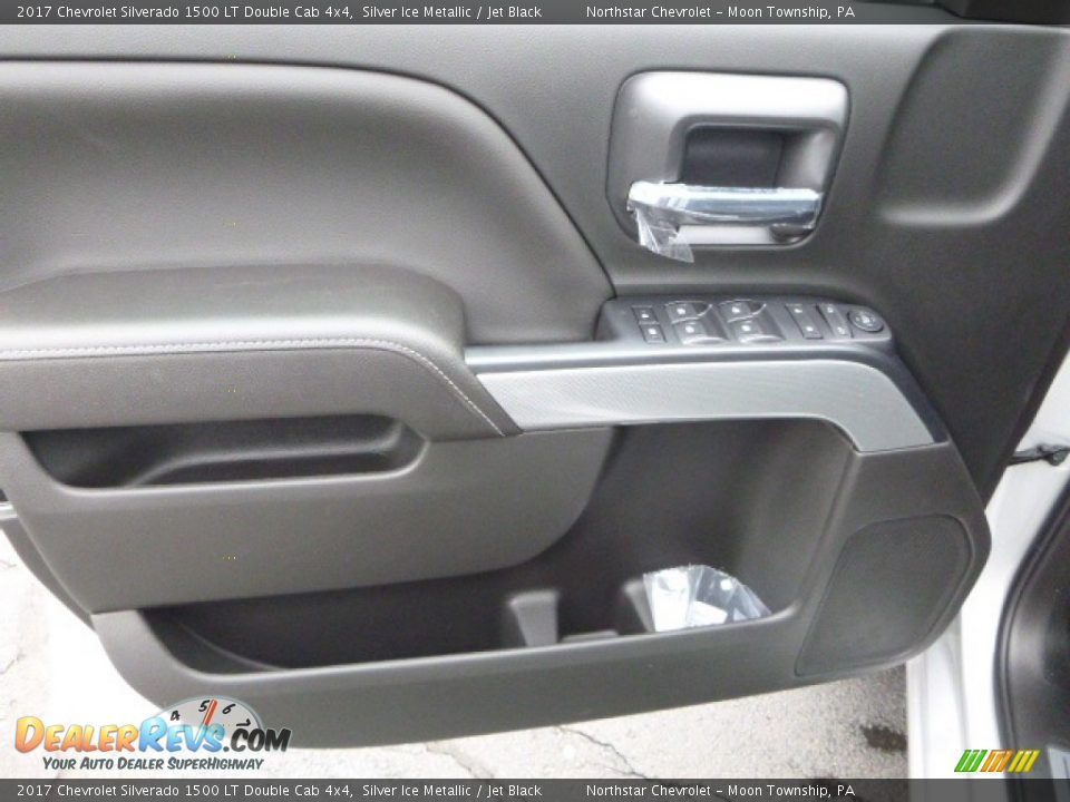 2017 Chevrolet Silverado 1500 LT Double Cab 4x4 Silver Ice Metallic / Jet Black Photo #16