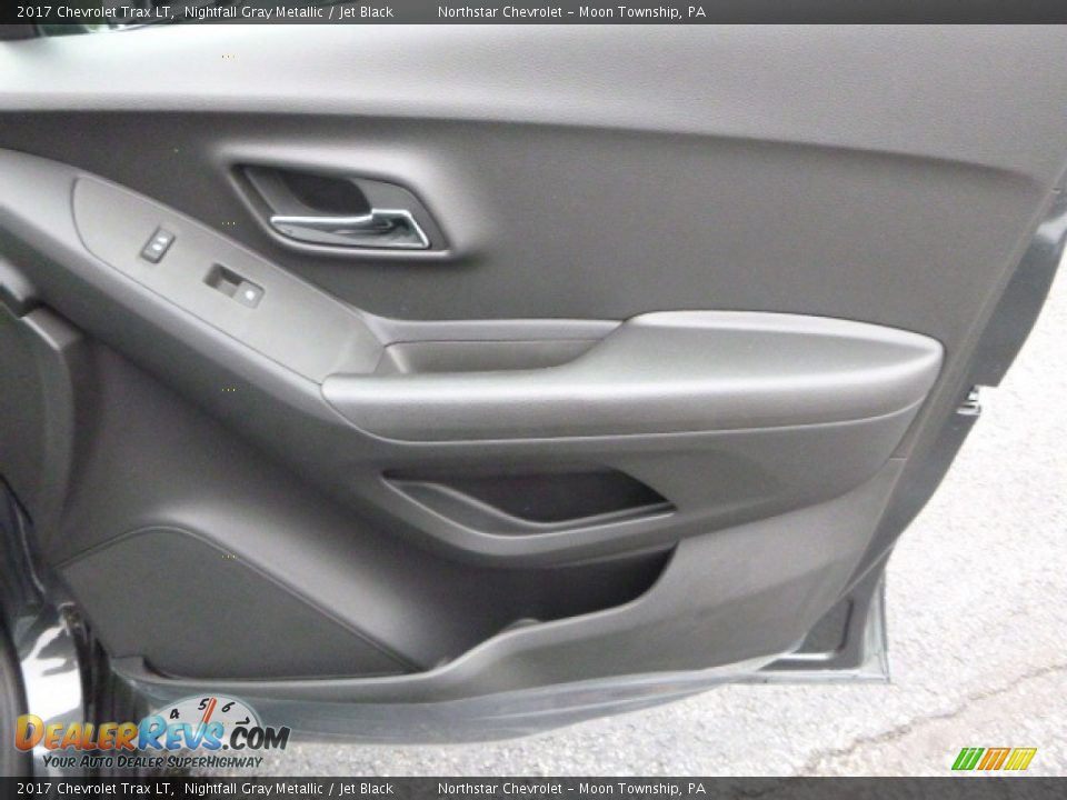 2017 Chevrolet Trax LT Nightfall Gray Metallic / Jet Black Photo #10