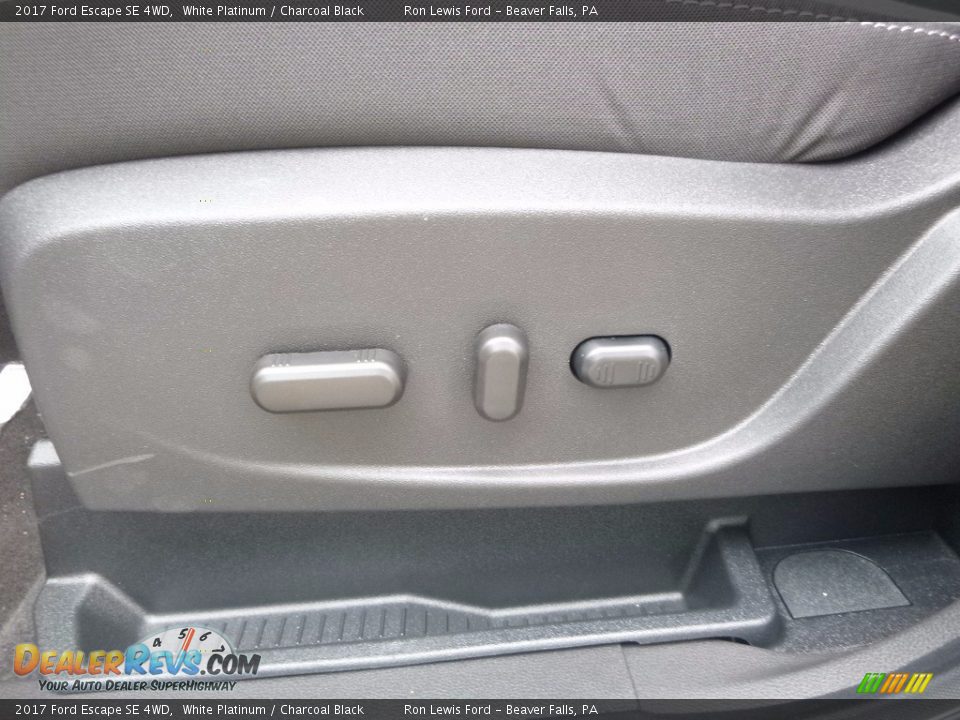 2017 Ford Escape SE 4WD White Platinum / Charcoal Black Photo #16