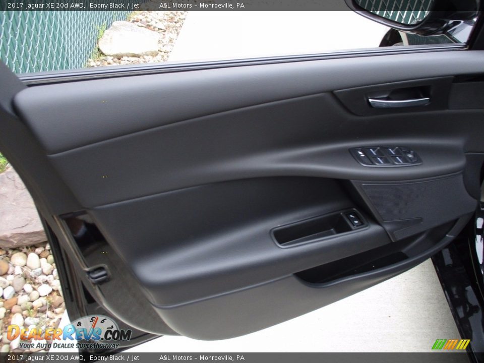 Door Panel of 2017 Jaguar XE 20d AWD Photo #10