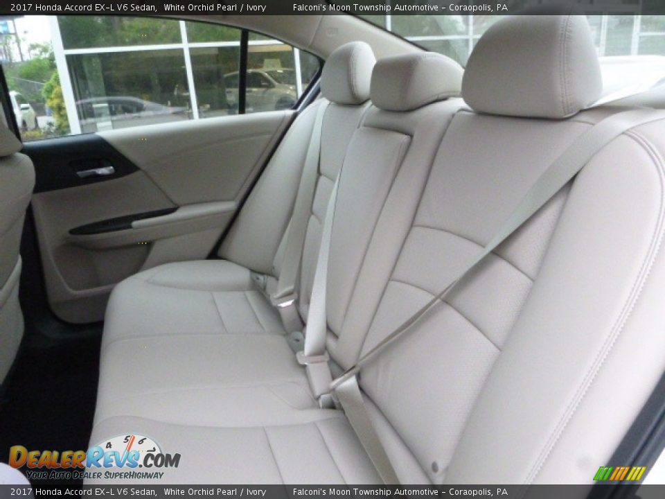2017 Honda Accord EX-L V6 Sedan White Orchid Pearl / Ivory Photo #9