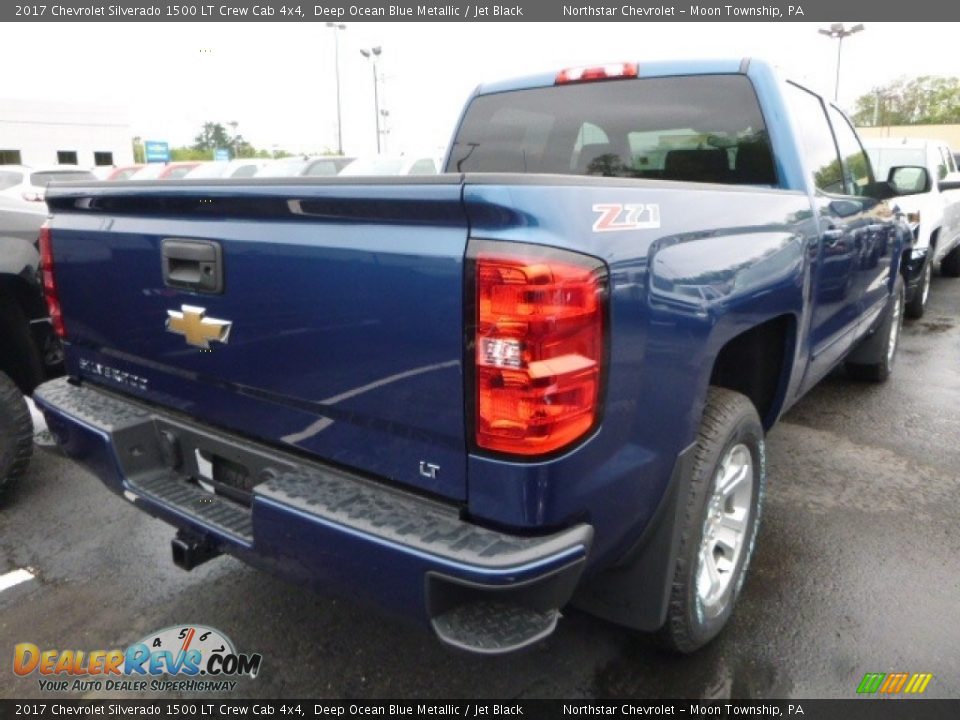 2017 Chevrolet Silverado 1500 LT Crew Cab 4x4 Deep Ocean Blue Metallic / Jet Black Photo #5