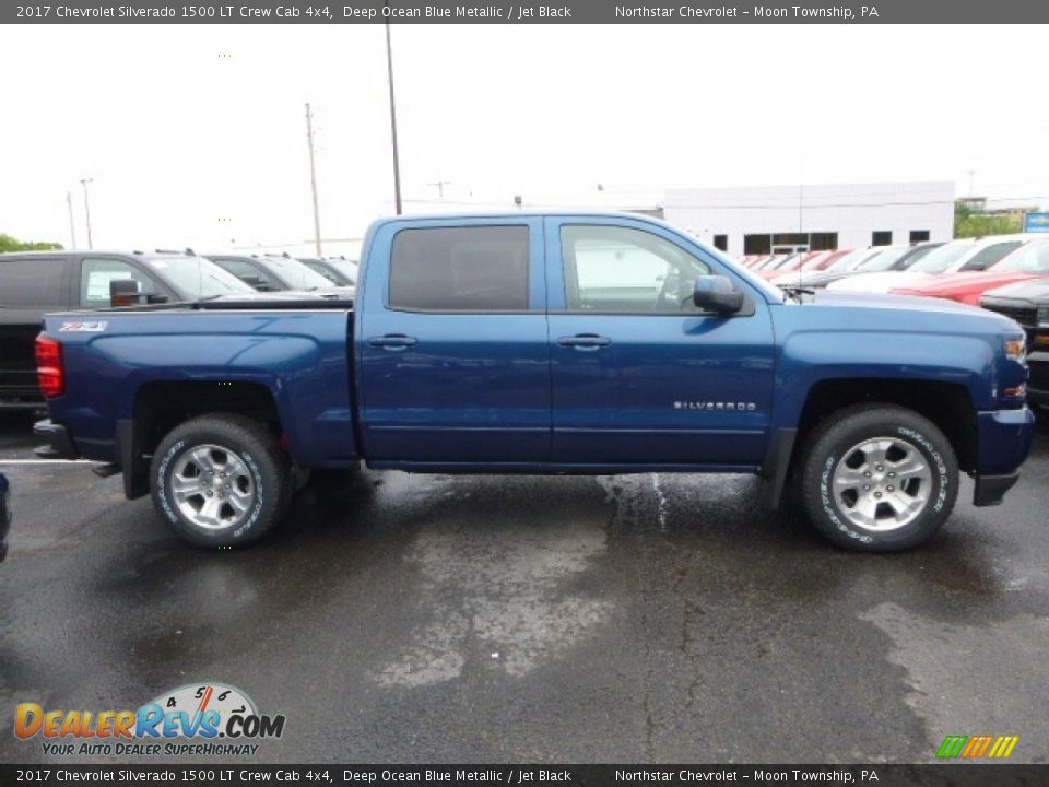 2017 Chevrolet Silverado 1500 LT Crew Cab 4x4 Deep Ocean Blue Metallic / Jet Black Photo #6
