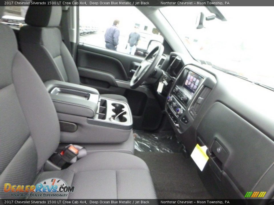 2017 Chevrolet Silverado 1500 LT Crew Cab 4x4 Deep Ocean Blue Metallic / Jet Black Photo #10
