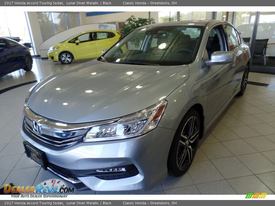 2017 Honda Accord Touring Sedan Lunar Silver Metallic / Black Photo #1