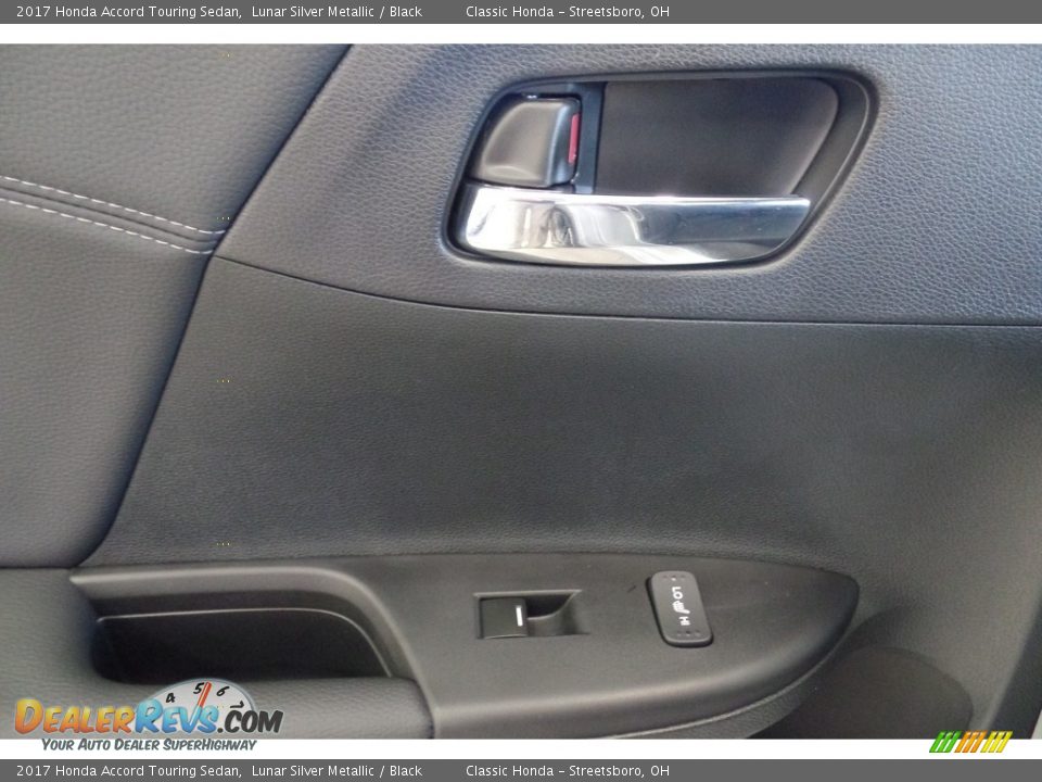 2017 Honda Accord Touring Sedan Lunar Silver Metallic / Black Photo #9