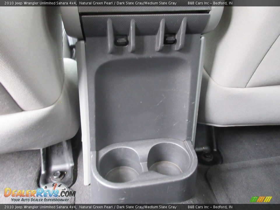 2010 Jeep Wrangler Unlimited Sahara 4x4 Natural Green Pearl / Dark Slate Gray/Medium Slate Gray Photo #25