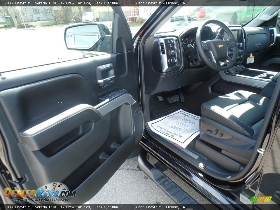 2017 Chevrolet Silverado 1500 LTZ Crew Cab 4x4 Black / Jet Black Photo #17
