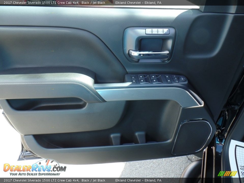 2017 Chevrolet Silverado 1500 LTZ Crew Cab 4x4 Black / Jet Black Photo #18