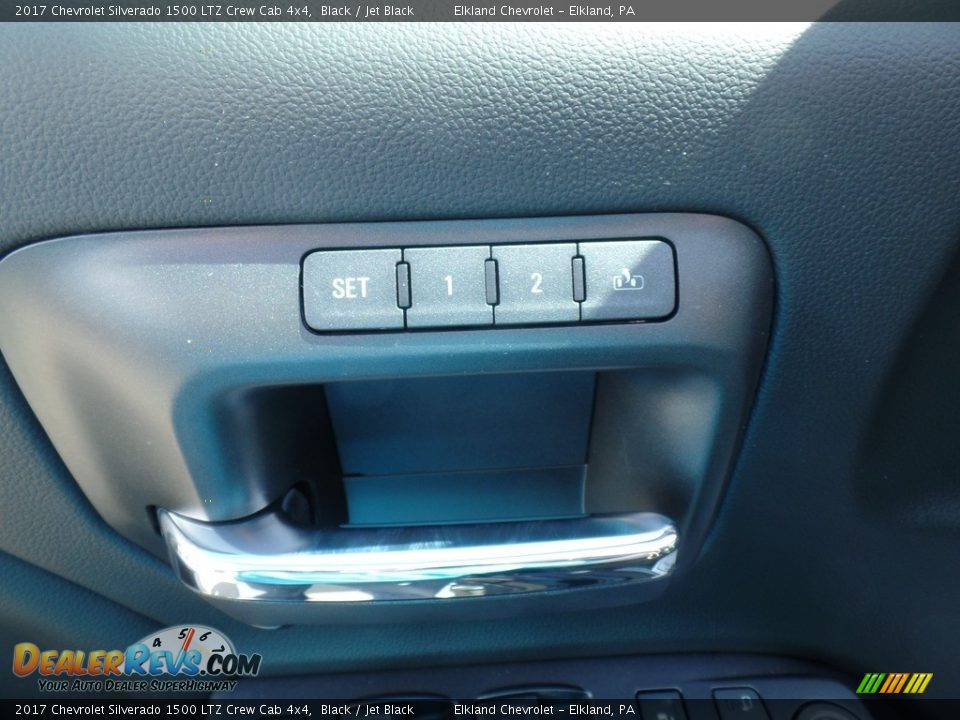 2017 Chevrolet Silverado 1500 LTZ Crew Cab 4x4 Black / Jet Black Photo #19