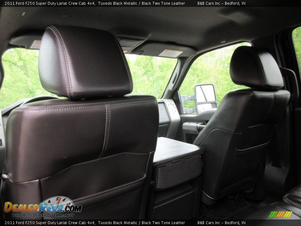2011 Ford F250 Super Duty Lariat Crew Cab 4x4 Tuxedo Black Metallic / Black Two Tone Leather Photo #22