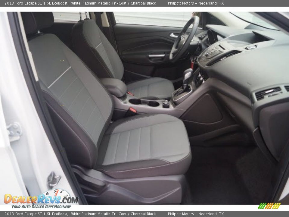 2013 Ford Escape SE 1.6L EcoBoost White Platinum Metallic Tri-Coat / Charcoal Black Photo #11