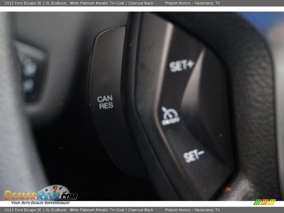 2013 Ford Escape SE 1.6L EcoBoost White Platinum Metallic Tri-Coat / Charcoal Black Photo #23