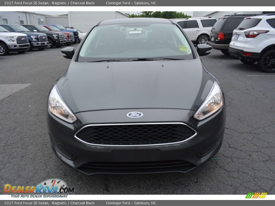2017 Ford Focus SE Sedan Magnetic / Charcoal Black Photo #4
