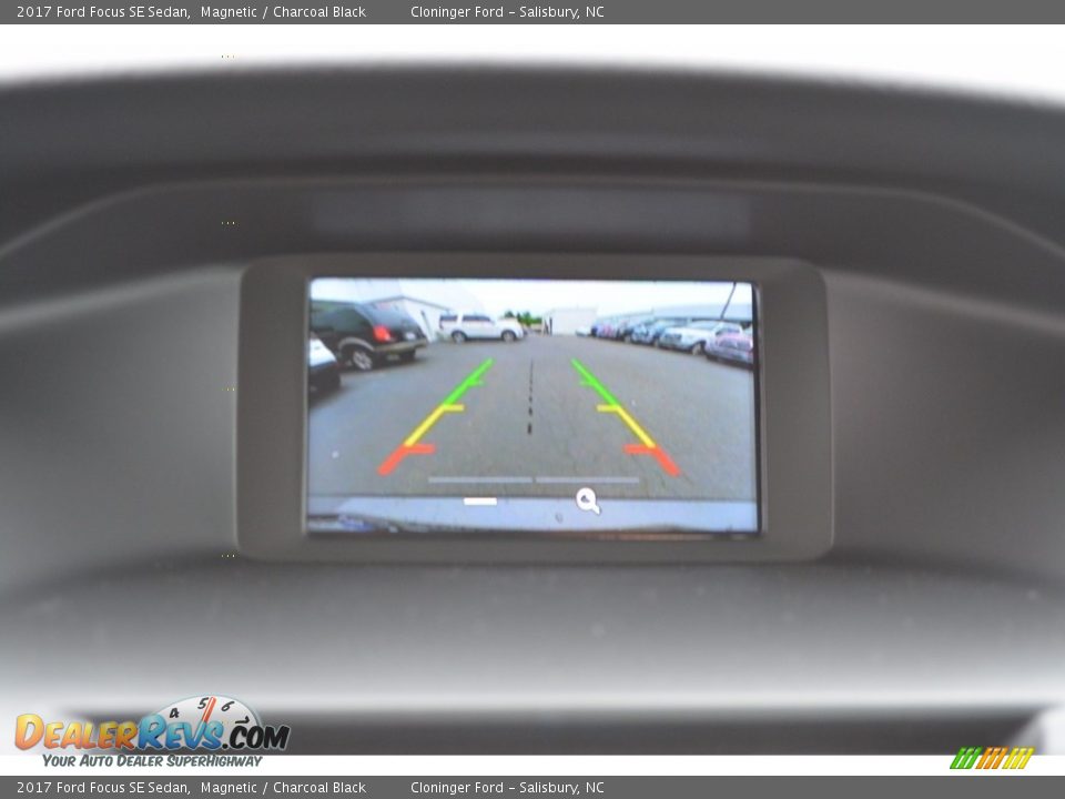 2017 Ford Focus SE Sedan Magnetic / Charcoal Black Photo #12
