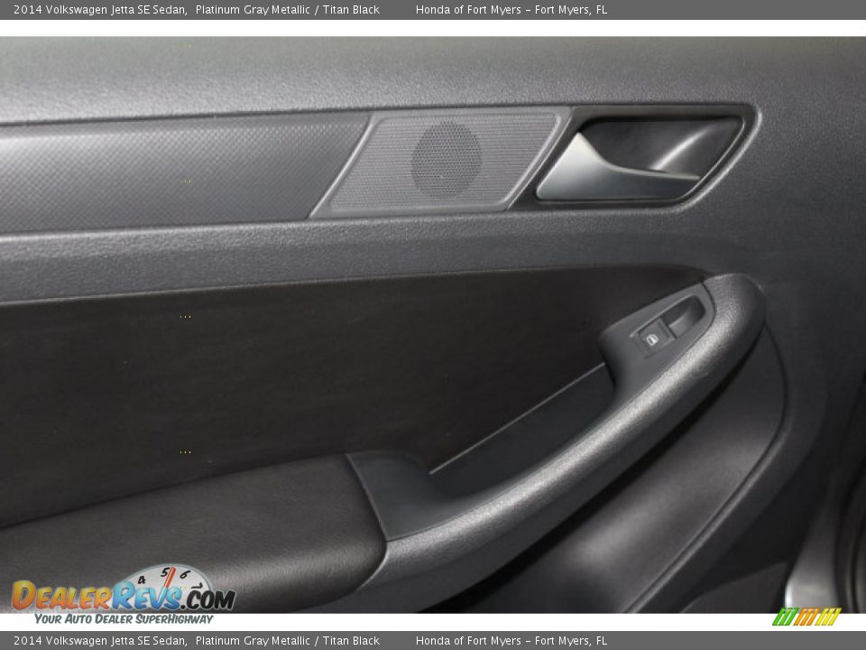 2014 Volkswagen Jetta SE Sedan Platinum Gray Metallic / Titan Black Photo #20