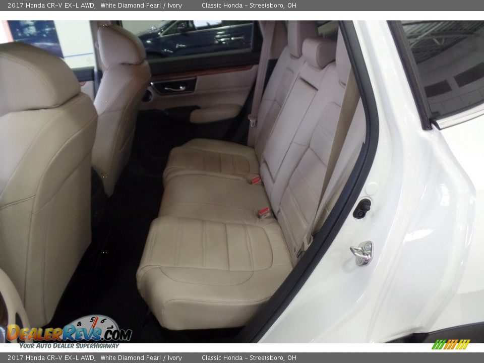 2017 Honda CR-V EX-L AWD White Diamond Pearl / Ivory Photo #9