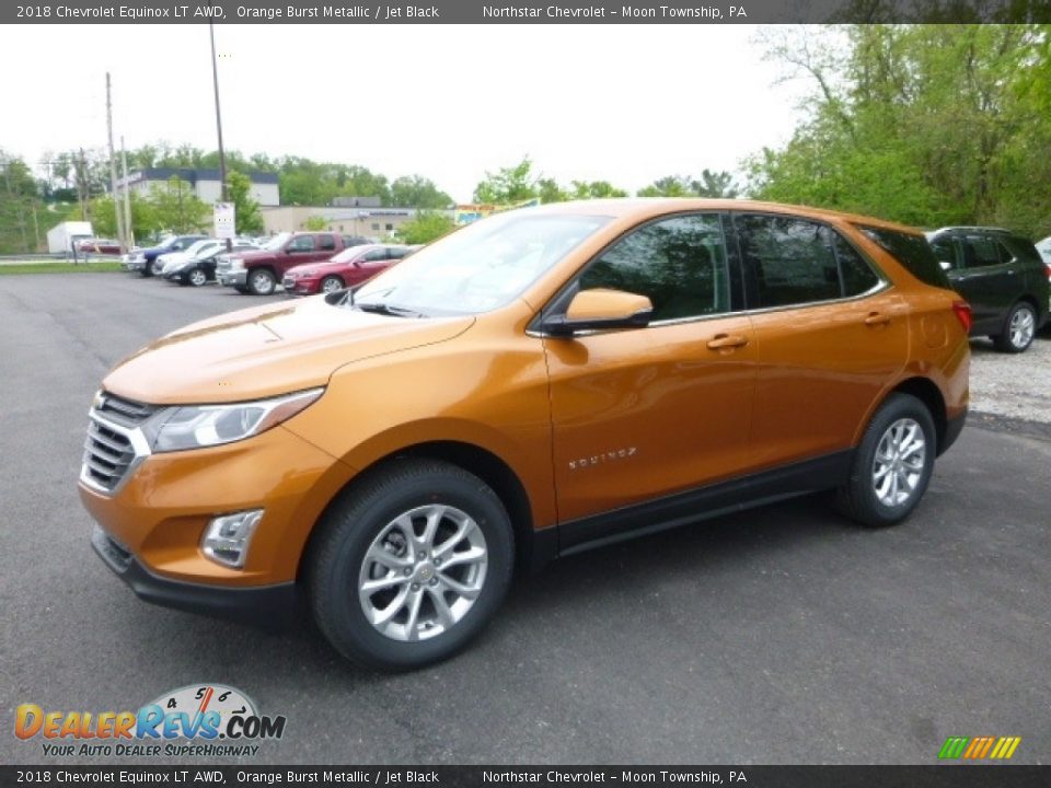 Front 3/4 View of 2018 Chevrolet Equinox LT AWD Photo #1