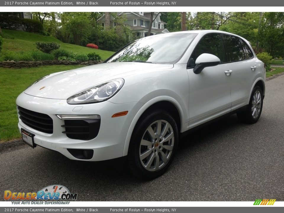Front 3/4 View of 2017 Porsche Cayenne Platinum Edition Photo #1