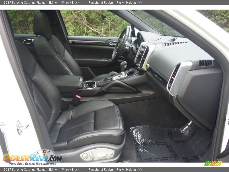 Front Seat of 2017 Porsche Cayenne Platinum Edition Photo #15