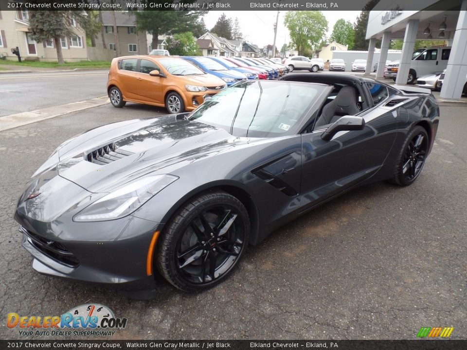 Front 3/4 View of 2017 Chevrolet Corvette Stingray Coupe Photo #1