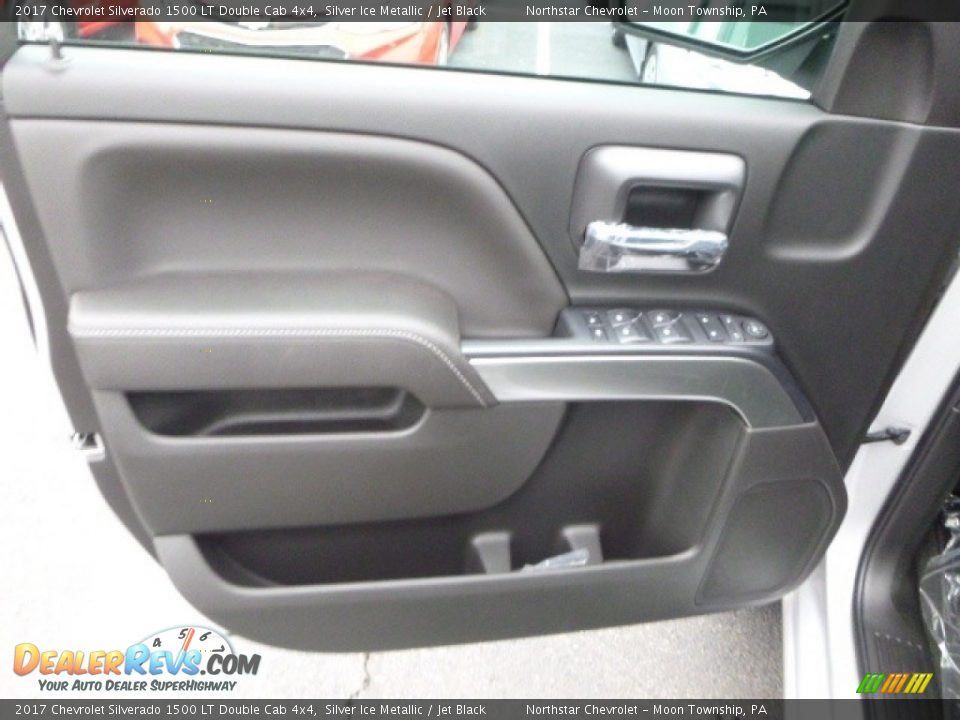 2017 Chevrolet Silverado 1500 LT Double Cab 4x4 Silver Ice Metallic / Jet Black Photo #17