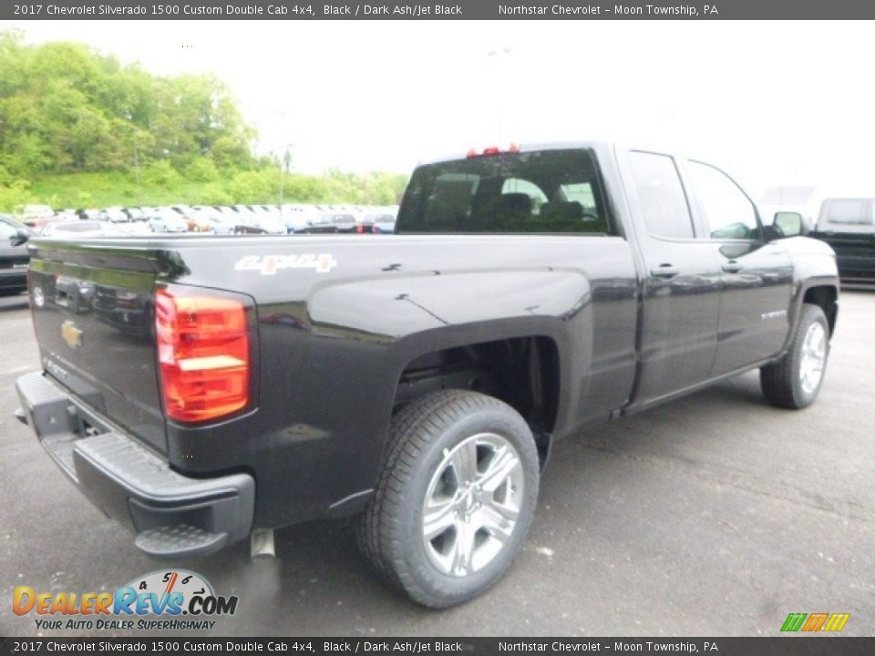 2017 Chevrolet Silverado 1500 Custom Double Cab 4x4 Black / Dark Ash/Jet Black Photo #5