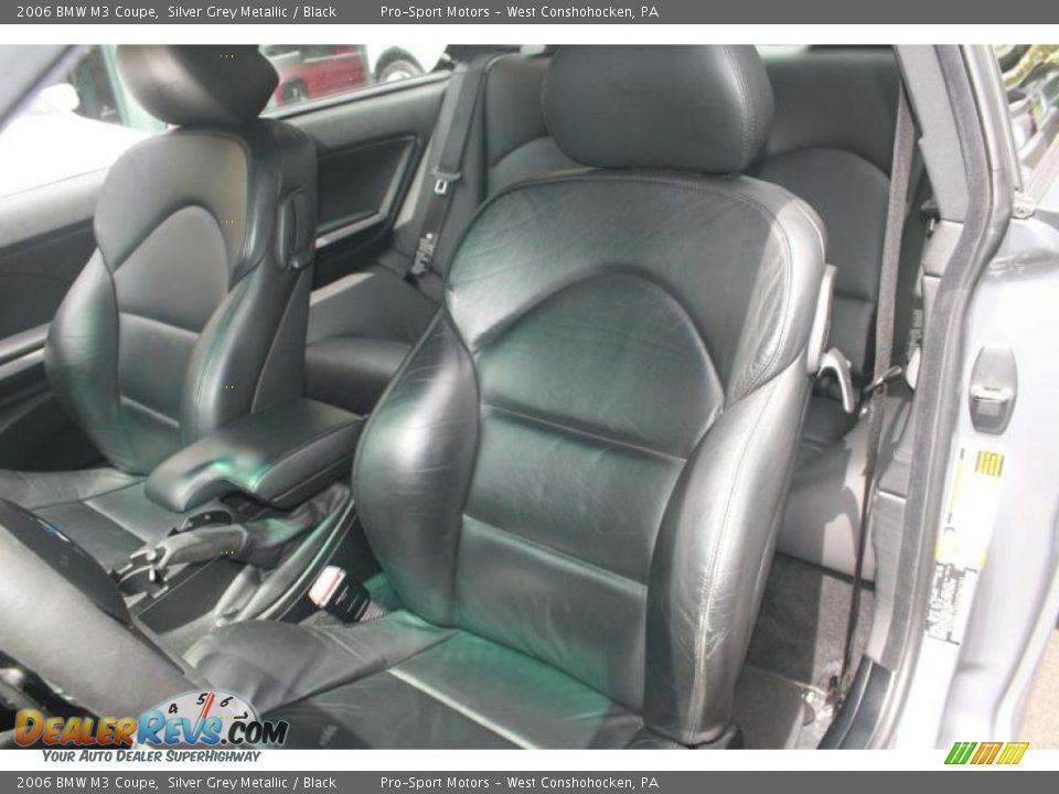 Front Seat of 2006 BMW M3 Coupe Photo #35