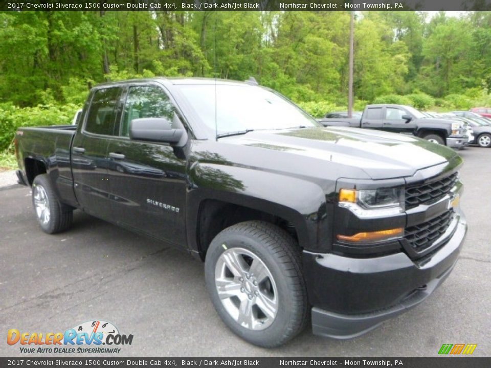 2017 Chevrolet Silverado 1500 Custom Double Cab 4x4 Black / Dark Ash/Jet Black Photo #7