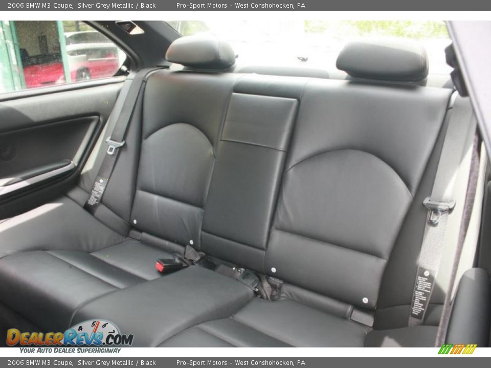 Rear Seat of 2006 BMW M3 Coupe Photo #36