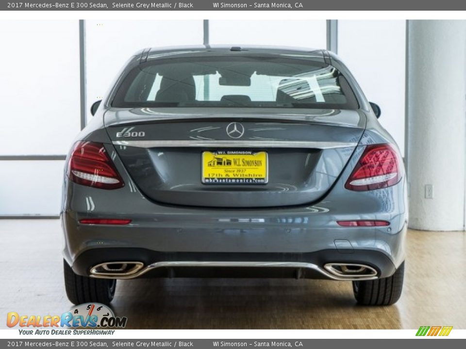 2017 Mercedes-Benz E 300 Sedan Selenite Grey Metallic / Black Photo #4