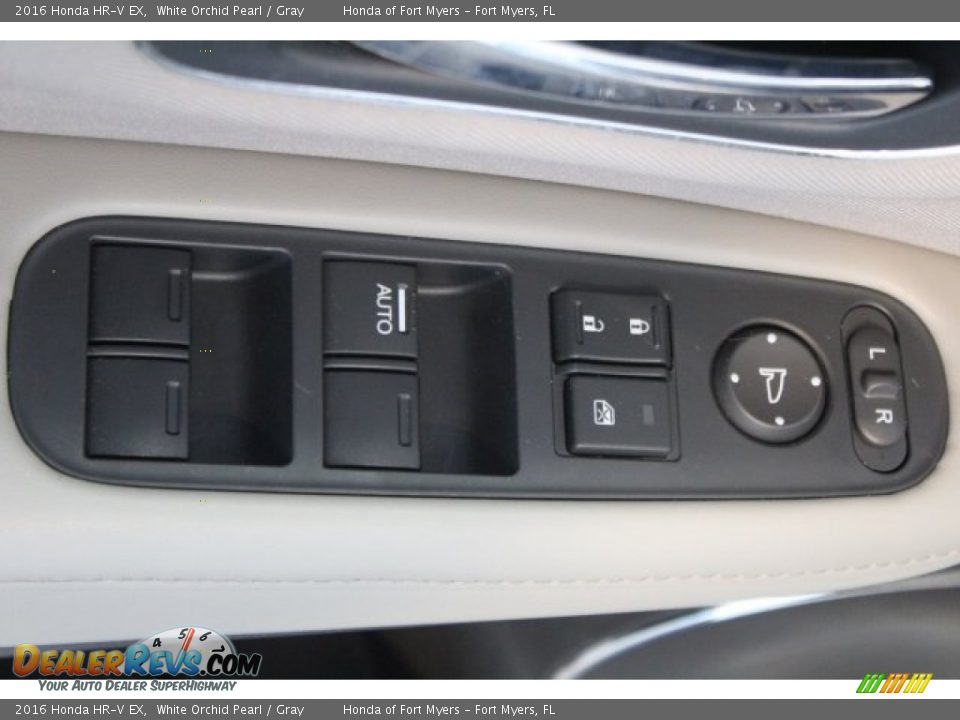 2016 Honda HR-V EX White Orchid Pearl / Gray Photo #10