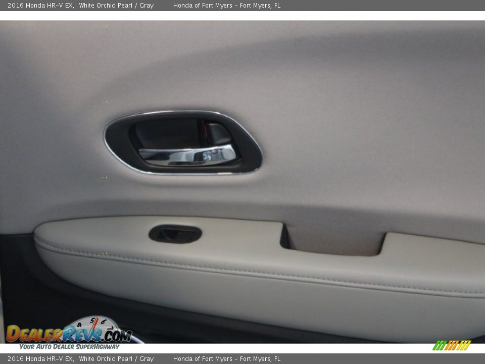 2016 Honda HR-V EX White Orchid Pearl / Gray Photo #30