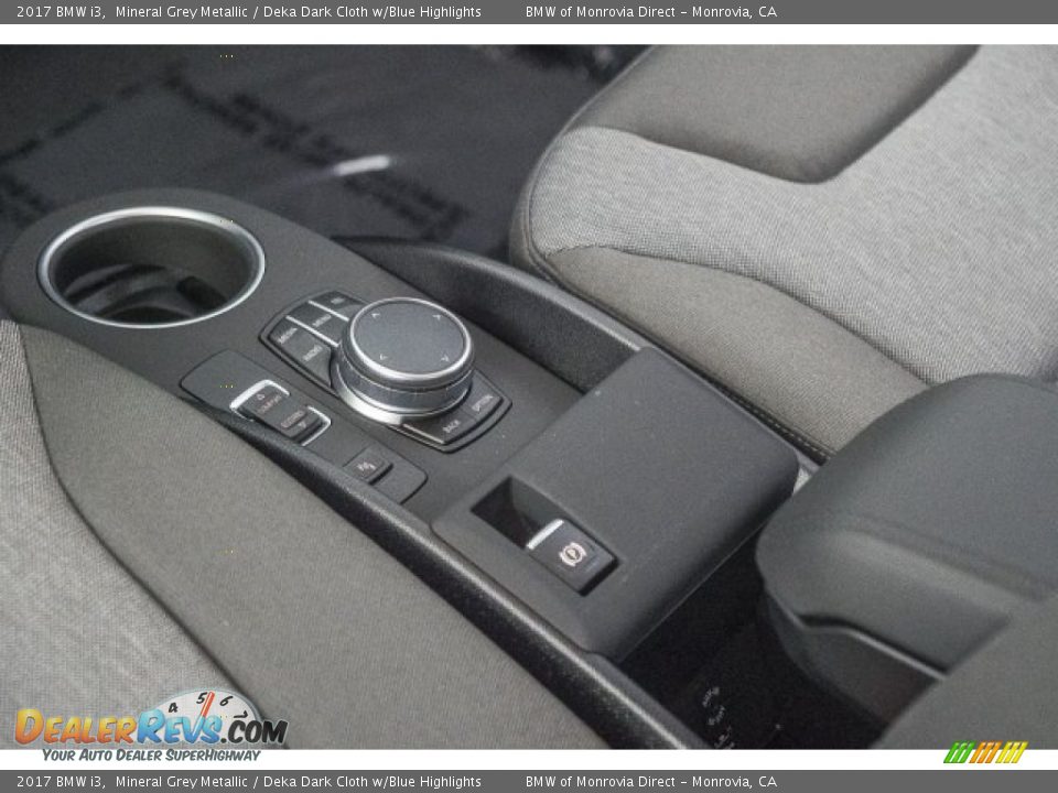 2017 BMW i3 Mineral Grey Metallic / Deka Dark Cloth w/Blue Highlights Photo #7