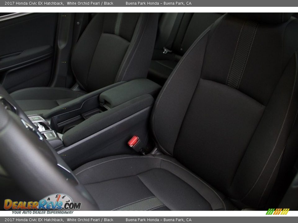2017 Honda Civic EX Hatchback White Orchid Pearl / Black Photo #10