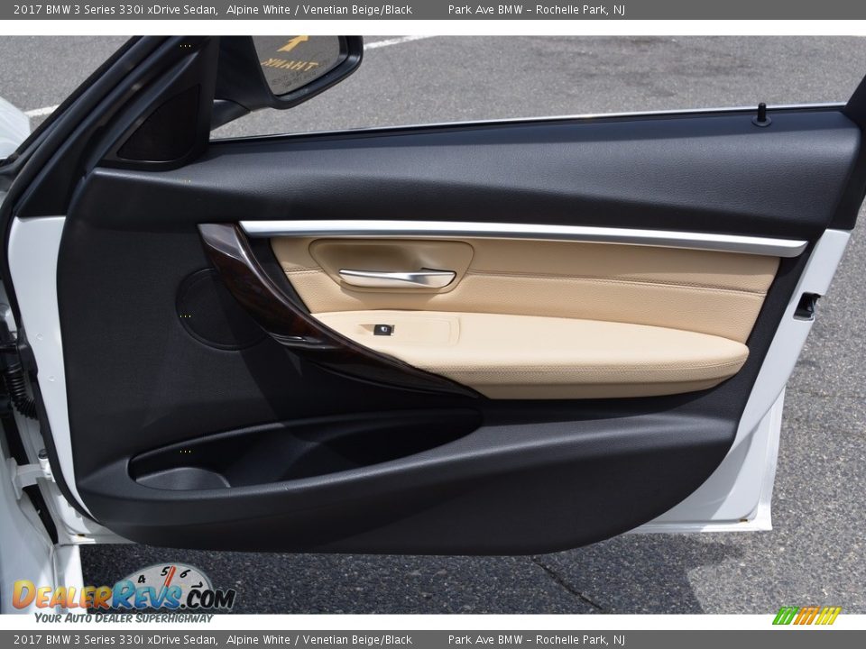 2017 BMW 3 Series 330i xDrive Sedan Alpine White / Venetian Beige/Black Photo #26
