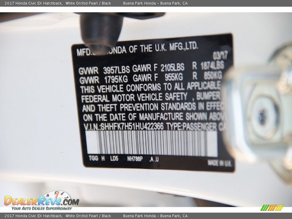 2017 Honda Civic EX Hatchback White Orchid Pearl / Black Photo #18