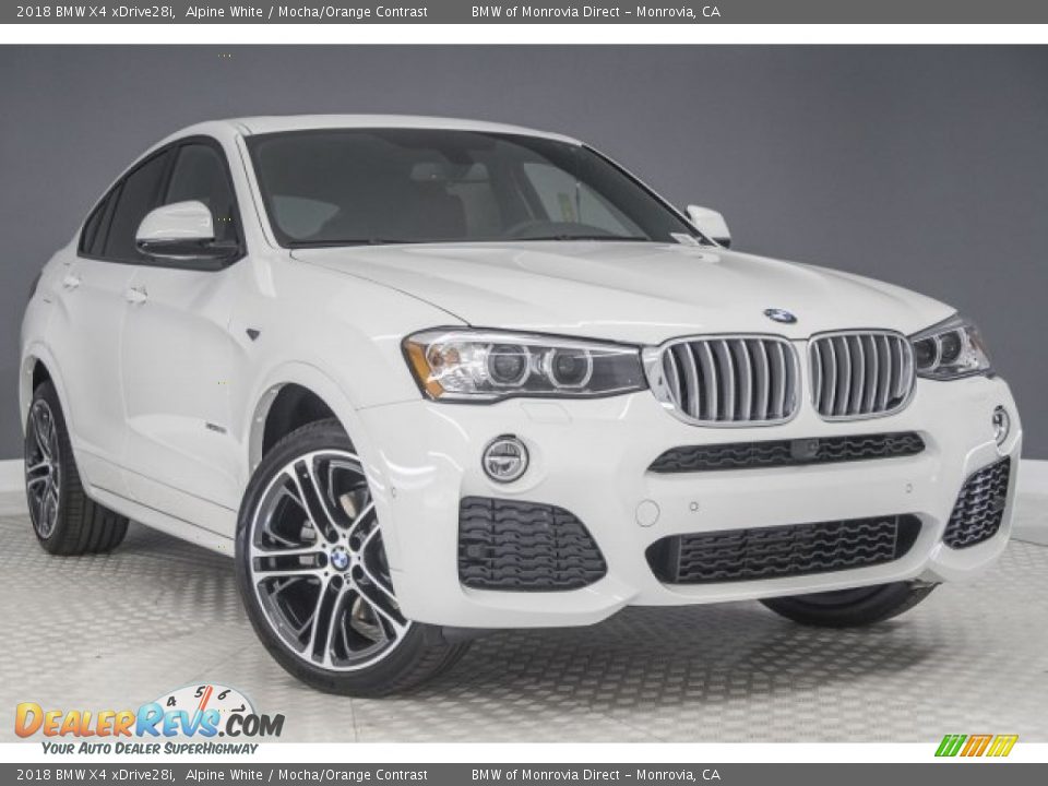 Front 3/4 View of 2018 BMW X4 xDrive28i Photo #12