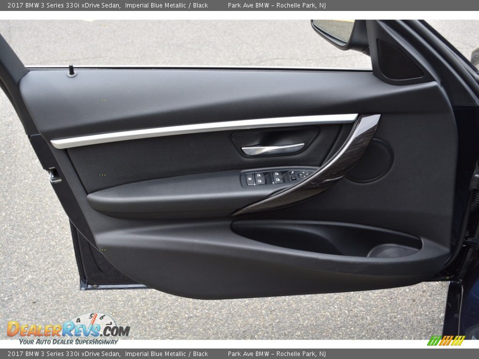2017 BMW 3 Series 330i xDrive Sedan Imperial Blue Metallic / Black Photo #8