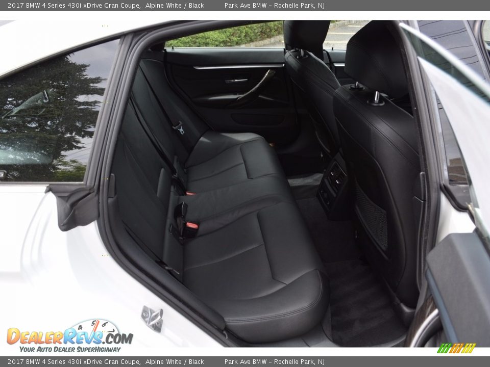 2017 BMW 4 Series 430i xDrive Gran Coupe Alpine White / Black Photo #25