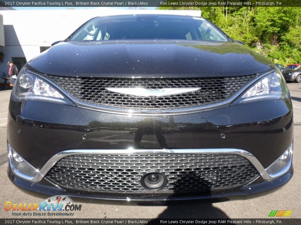 2017 Chrysler Pacifica Touring L Plus Brilliant Black Crystal Pearl / Black/Alloy Photo #2