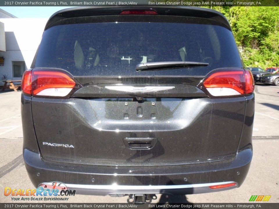 2017 Chrysler Pacifica Touring L Plus Brilliant Black Crystal Pearl / Black/Alloy Photo #6