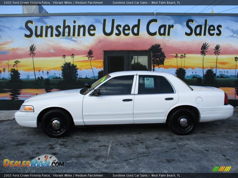 2003 Ford Crown Victoria Police Vibrant White / Medium Parchment Photo #2