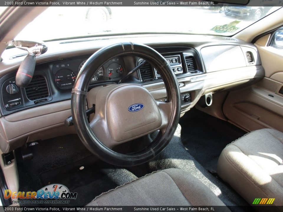 2003 Ford Crown Victoria Police Vibrant White / Medium Parchment Photo #7