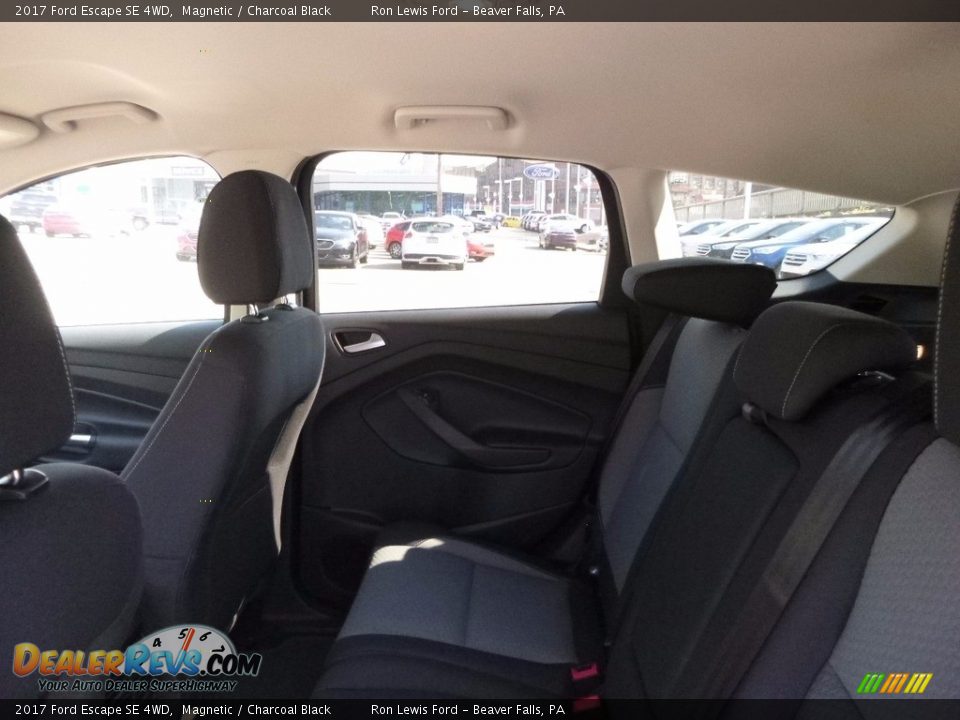 2017 Ford Escape SE 4WD Magnetic / Charcoal Black Photo #12